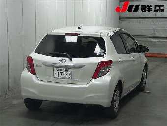 TOYOTA VITZ 2014 Image 2