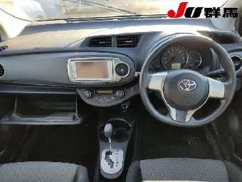 TOYOTA VITZ 2014 Image 3