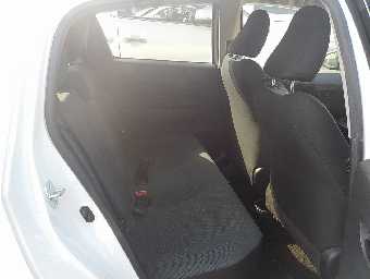 TOYOTA VITZ 2014 Image 8