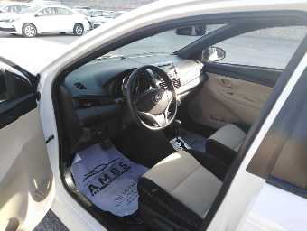 TOYOTA YARIS 2017 Image 11