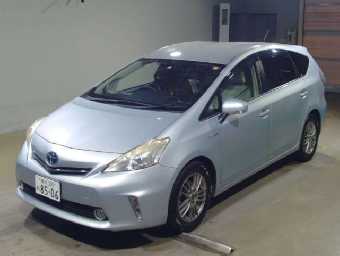 TOYOTA PRIUS ALPHA 2011 Image 1