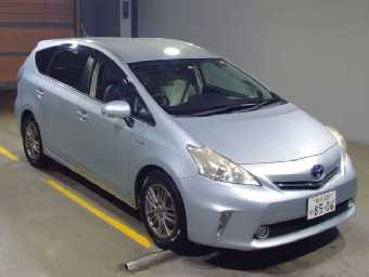 TOYOTA PRIUS ALPHA 2011 Image 3