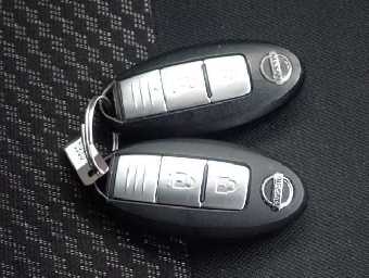 NISSAN NOTE 2017 Image 6