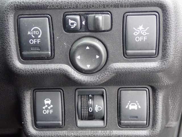 NISSAN NOTE 2017 Image 9