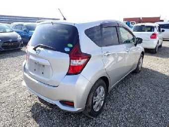 NISSAN NOTE 2016 Image 2
