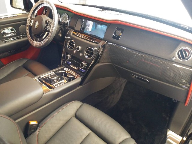 ROLLS ROYCE CULLINAN 2020 Image 21