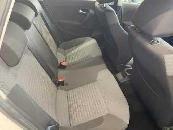 VOLKSWAGEN POLO 2010 Image 10