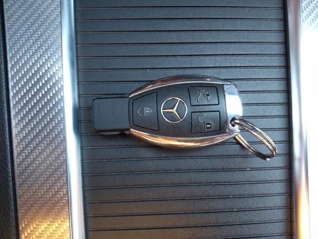 MERCEDES BENZ GLK CLASS 2012 Image 23