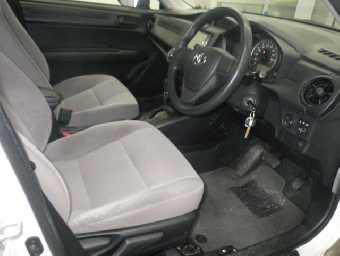 TOYOTA COROLLA AXIO 2017 Image 5