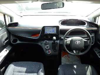 TOYOTA SIENTA 2016 Image 4