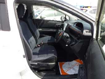 TOYOTA SIENTA 2016 Image 5