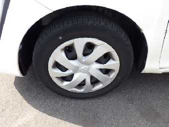 TOYOTA SIENTA 2016 Image 10