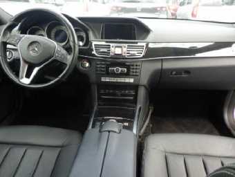MERCEDES BENZ E CLASS 2013 Image 3