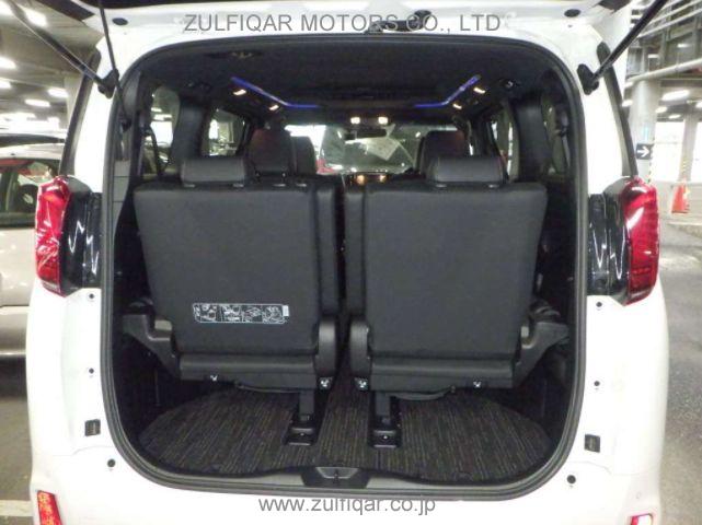 TOYOTA ALPHARD 2020 Image 9
