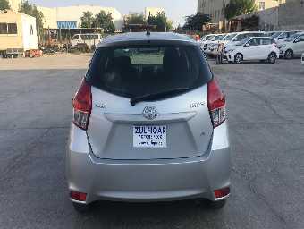 TOYOTA YARIS 2017 Image 8
