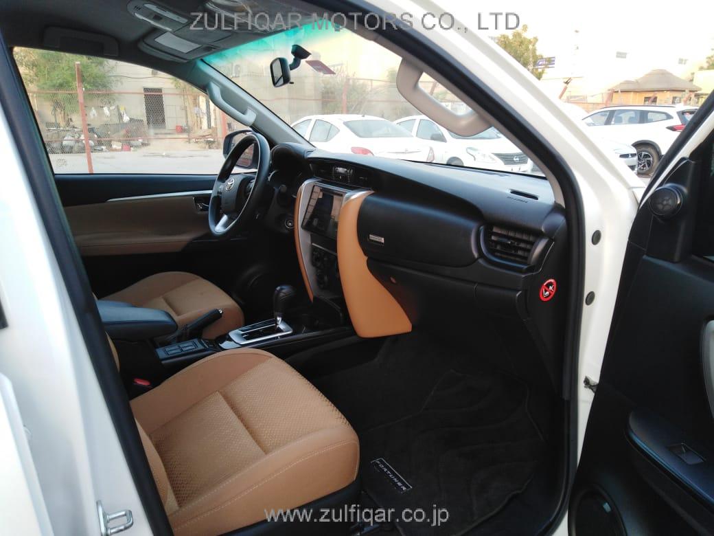 TOYOTA FORTUNER 2019 Image 12