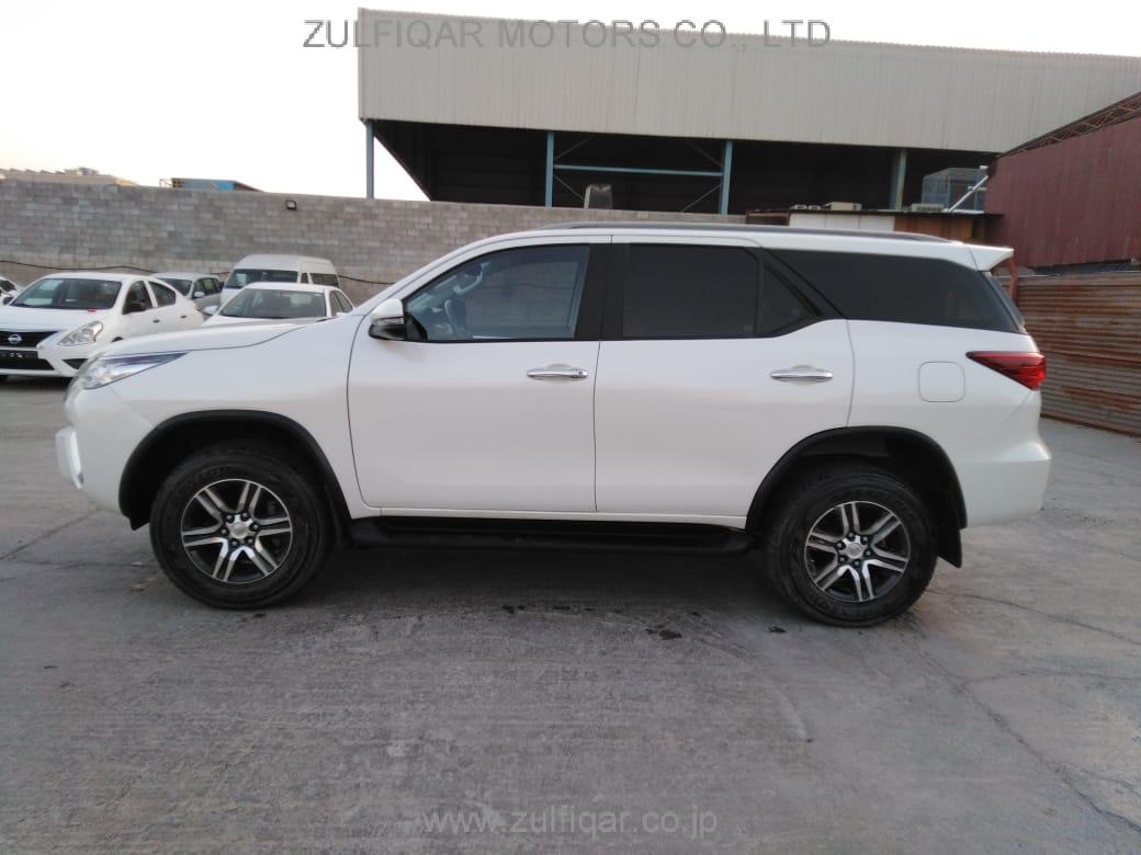 TOYOTA FORTUNER 2019 Image 5