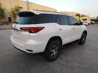 TOYOTA FORTUNER 2019 Image 6