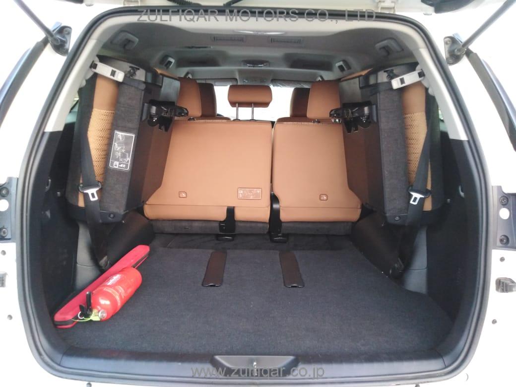 TOYOTA FORTUNER 2019 Image 9