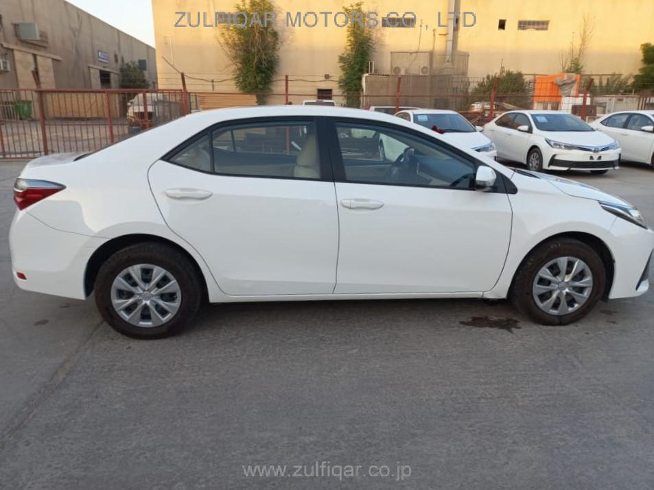 TOYOTA COROLLA 2019 Image 5