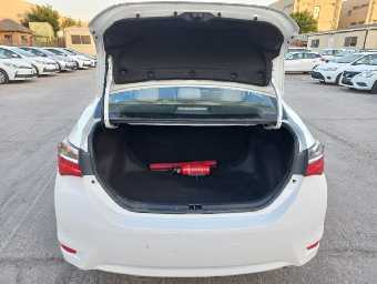 TOYOTA COROLLA 2019 Image 9