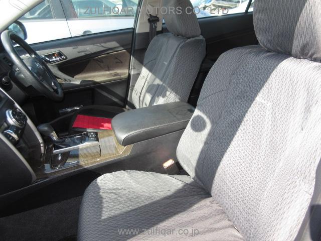 TOYOTA MARK X 2016 Image 12