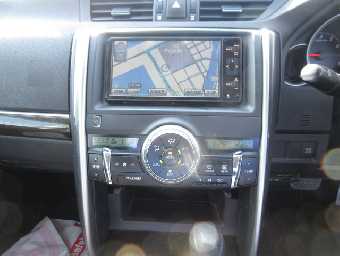 TOYOTA MARK X 2016 Image 14