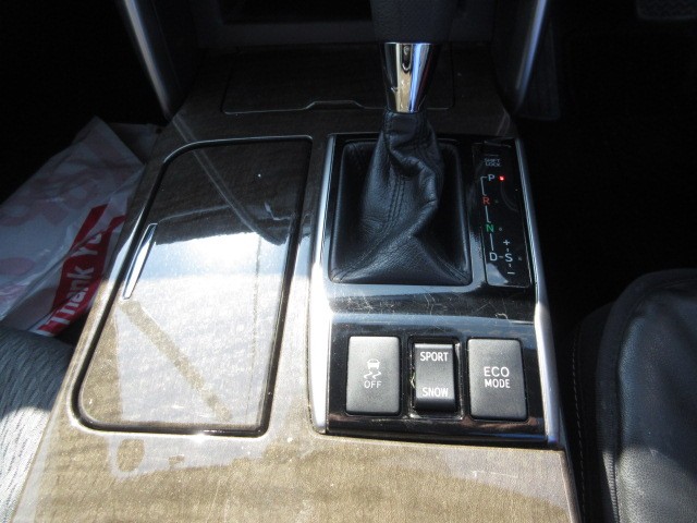 TOYOTA MARK X 2016 Image 21