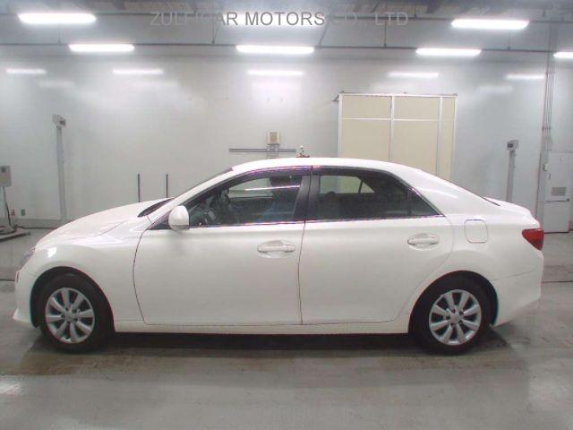 TOYOTA MARK X 2016 Image 4