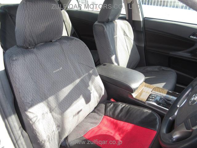 TOYOTA MARK X 2016 Image 8