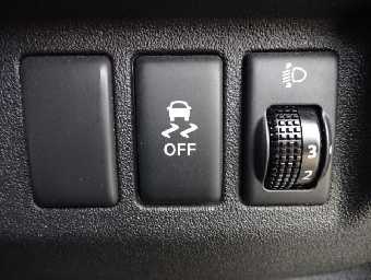 NISSAN MARCH 2017 Image 5