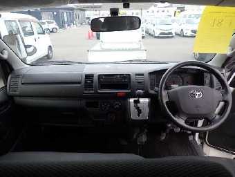 TOYOTA HIACE 2016 Image 5