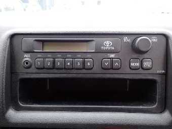 TOYOTA HIACE 2016 Image 6