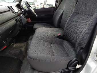 TOYOTA HIACE 2017 Image 13