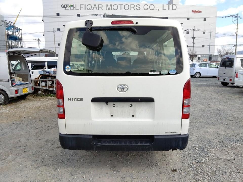 TOYOTA HIACE 2017 Image 3