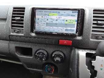 TOYOTA HIACE 2017 Image 8