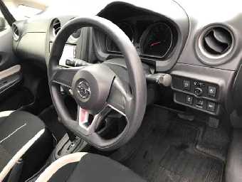 NISSAN NOTE 2019 Image 3