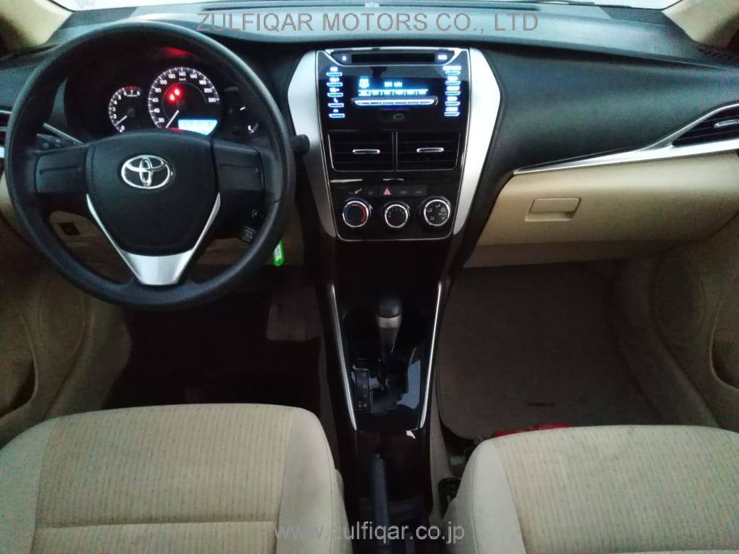 TOYOTA YARIS 2019 Image 10