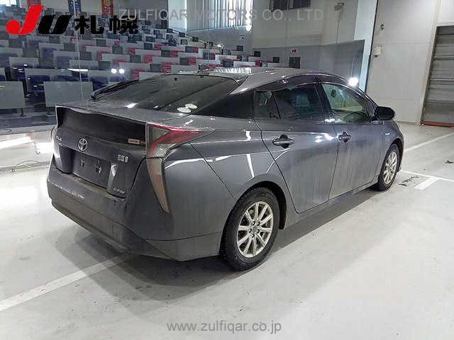 TOYOTA PRIUS 2017 Image 2