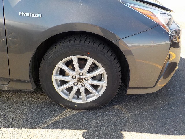 TOYOTA PRIUS 2017 Image 25