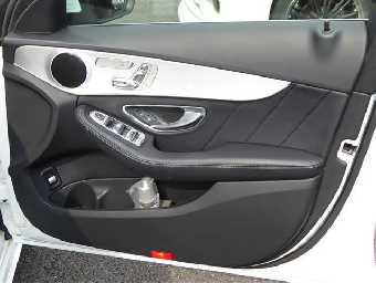 MERCEDES BENZ C CLASS STATION WAGON 2017 Image 29