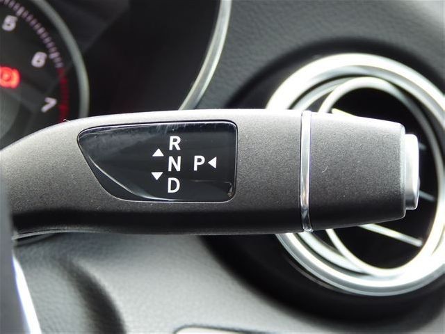 MERCEDES BENZ C CLASS STATION WAGON 2017 Image 45