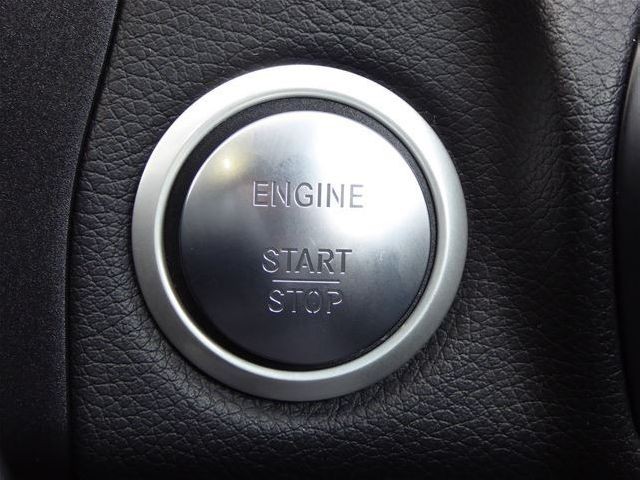 MERCEDES BENZ C CLASS STATION WAGON 2017 Image 53