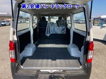 NISSAN NV350 CARAVAN 2016 Image 4