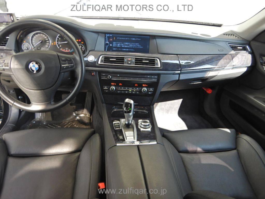 BMW 7 SERIES 2010 Image 3