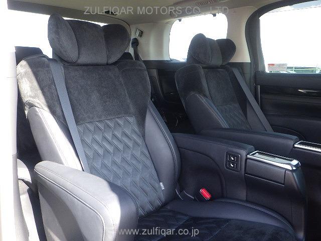 TOYOTA VELLFIRE 2017 Image 10