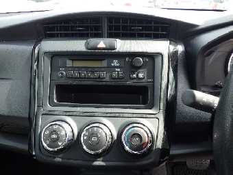 TOYOTA COROLLA AXIO 2017 Image 7