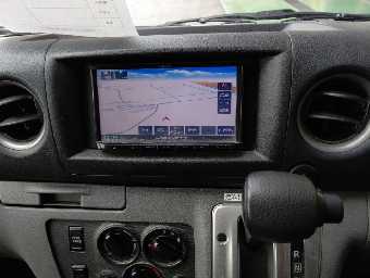 NISSAN NV350 CARAVAN WAGON 2018 Image 9