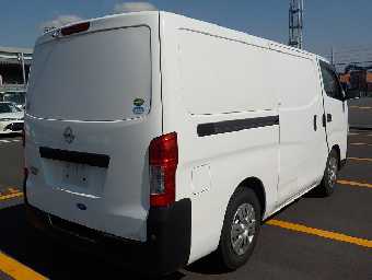 NISSAN NV350 CARAVAN 2016 Image 17