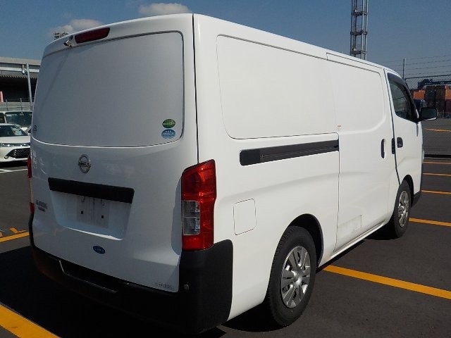 NISSAN NV350 CARAVAN 2016 Image 26